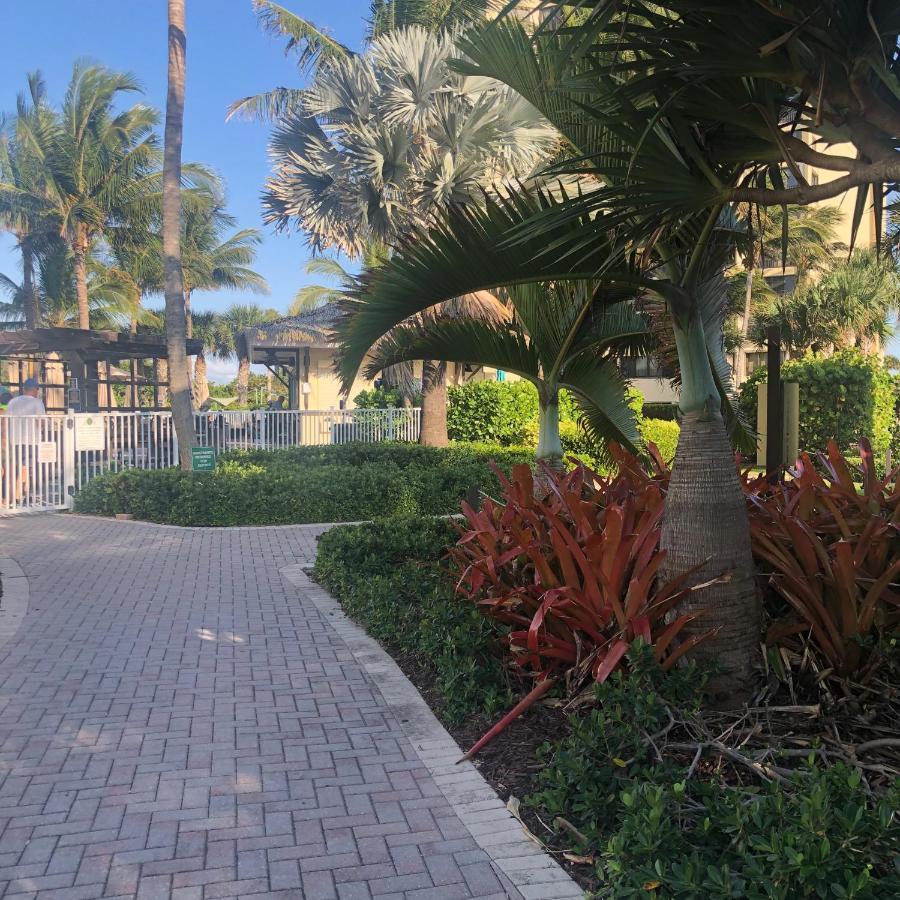 Beach Bungalow At Ocean Village Fort Pierce Exterior foto