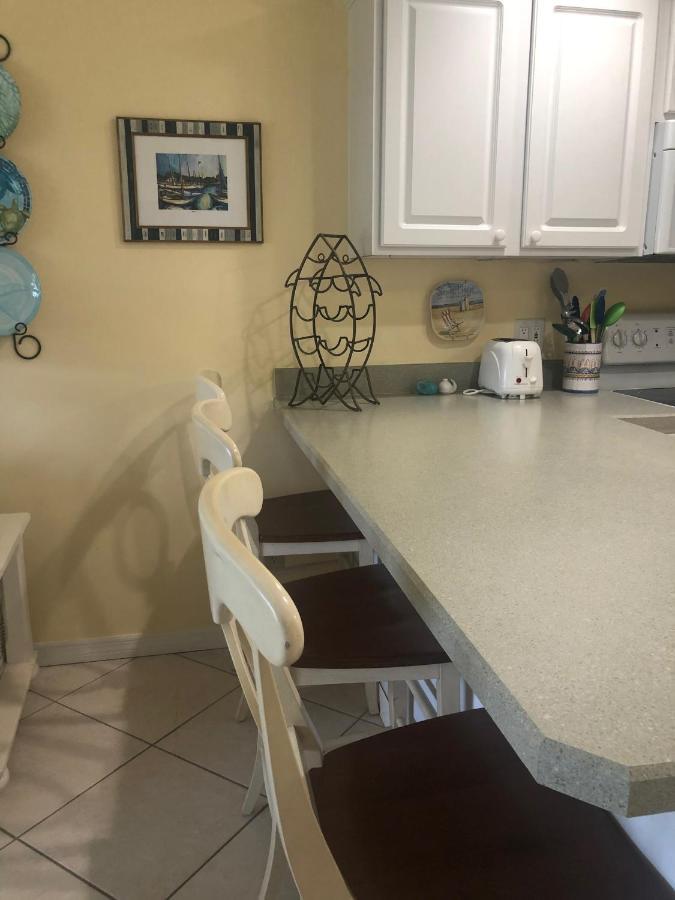Beach Bungalow At Ocean Village Fort Pierce Exterior foto